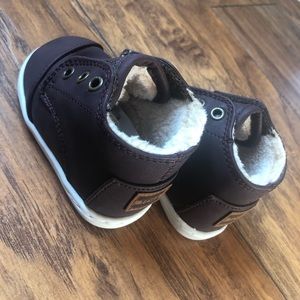 New Winter leather baby Toms size 4